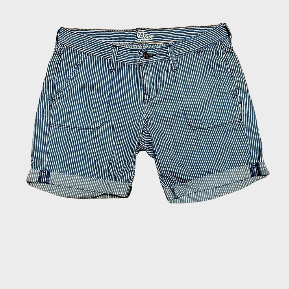 Old Navy The Diva Womens Blue Pinstriped Denim Cuffed Hemmed Jean Shorts